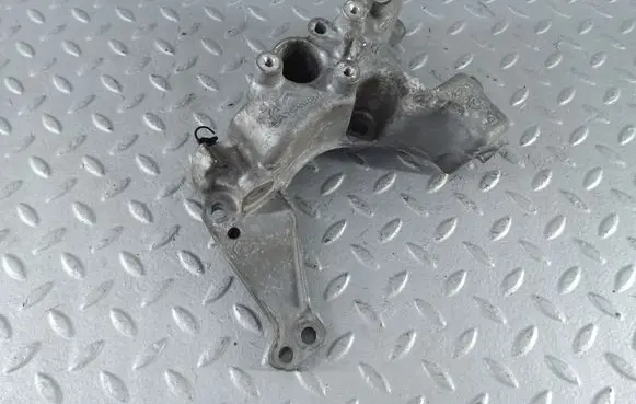 Toyota ProAce City Generator/alternator bracket 9808696680