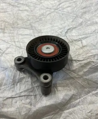Volvo XC90 Belt tensioner pulley 31460386 1002841