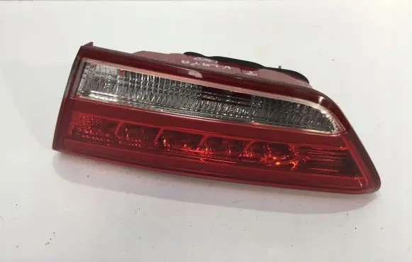 KIA Optima Tailgate rear/tail lights