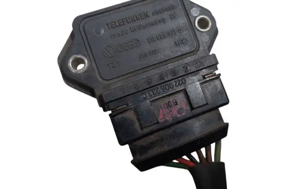 Volkswagen PASSAT B2 Ignition amplifier control unit 211905351D