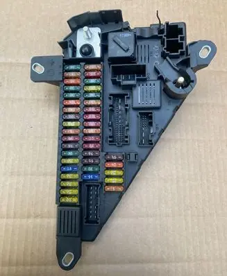 BMW M6 Fuse box set 6906619