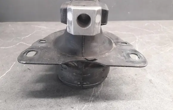 Renault Laguna I Engine mount vacuum valve 7700423007e