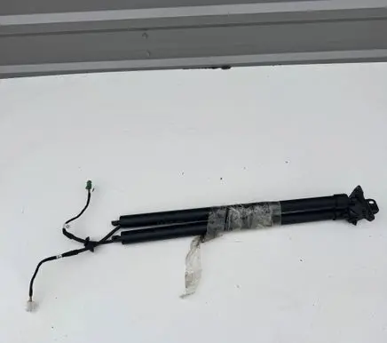 Opel Grandland X Tailgate hydraulic set 
