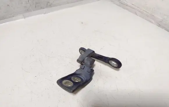 Opel Vectra C Front door upper hinge