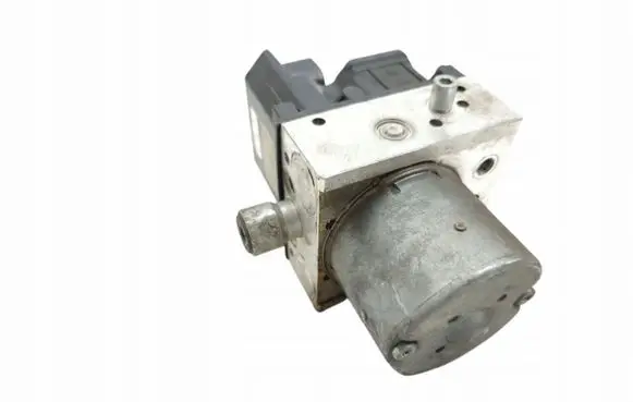 Jaguar X-Type Master brake cylinder 5X43-2M110-BA