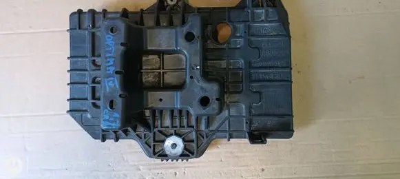 KIA Optima Battery box tray 37150D4000