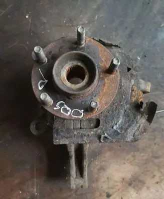 Nissan Qashqai Front wheel hub