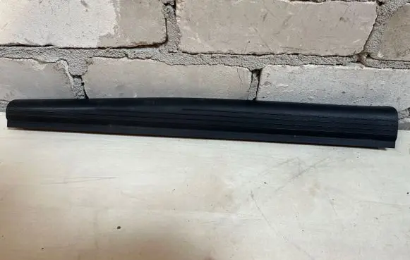 Mercedes-Benz E W211 Front sill trim cover A2116801735
