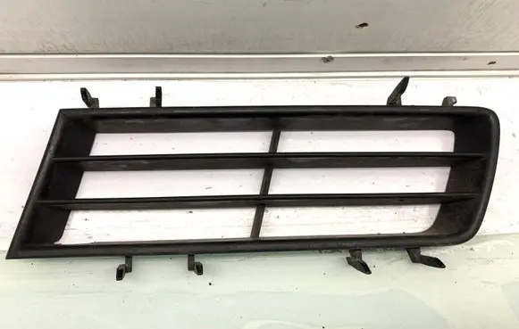 Saab 9-5 Front bumper lower grill 4561056