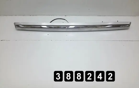 Toyota Corolla Verso E121 Tailgate trim 768020f020