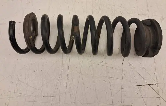 KIA Sportage Rear coil spring 553412R000