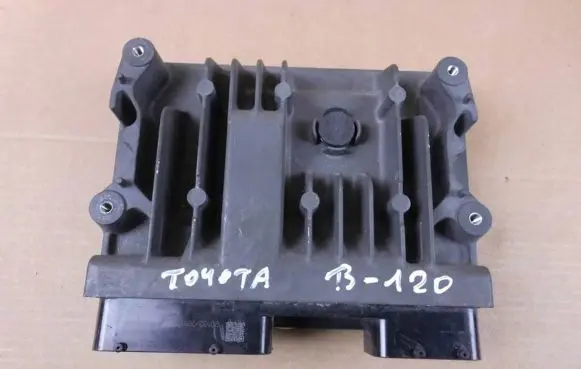 Toyota RAV 4 (XA50) Engine control unit/module 896614AA50