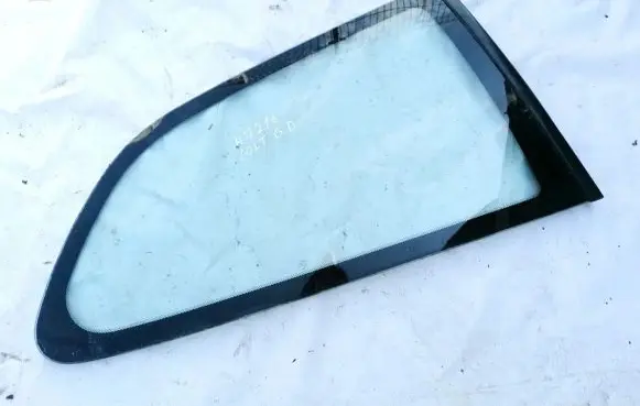 Mitsubishi Colt Rear side window