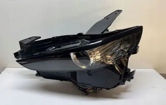 Mazda CX-30 Headlight/headlamp 