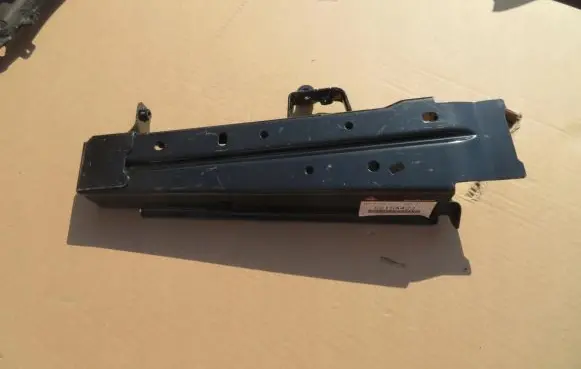 Mitsubishi Outlander Headlight/headlamp mounting bracket 5215A423
