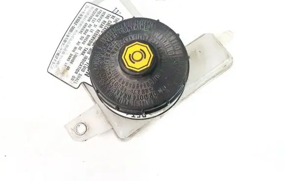 Honda Civic Brake fluid reservoir 