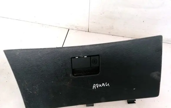 Chrysler Pacifica Glove box