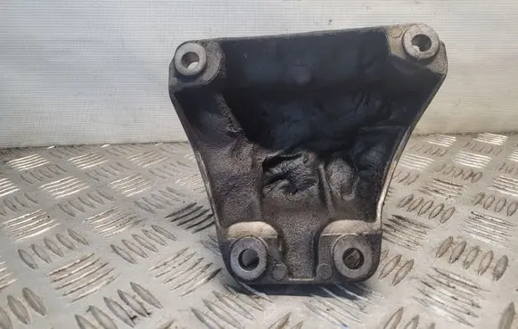 BMW 5 F10 F11 Engine mounting bracket 6795958 6781242
