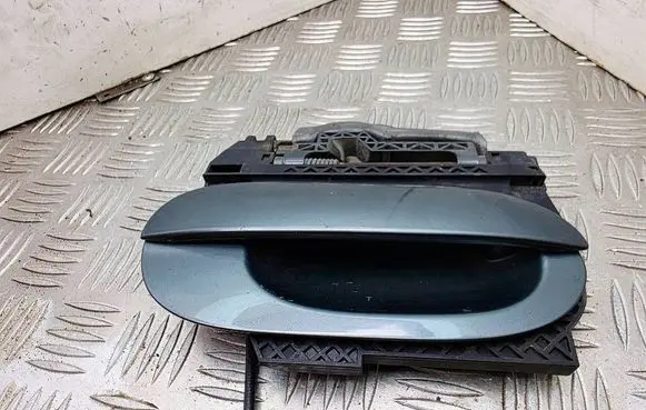 BMW 5 E39 Front door exterior handle