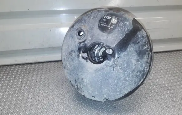 Skoda Fabia Mk2 (5J) Brake booster 6Q1614105AH