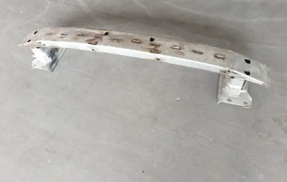 Toyota Corolla E120 E130 Front bumper cross member 5202102090