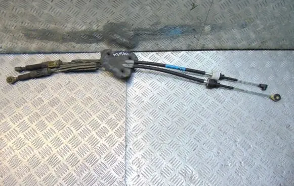 Renault Megane I Gear shift cable linkage 