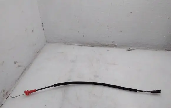 Opel Mokka Rear door cable line 