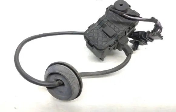 Fuel tank cap lock motor