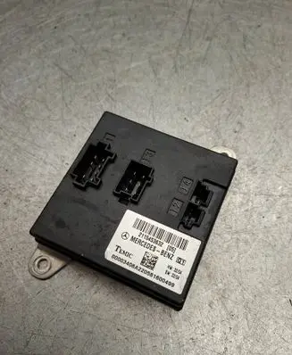 Mercedes-Benz E W211 Comfort/convenience module 2115453632
