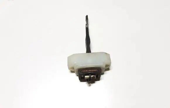 Suzuki XL7 I Front door check strap stopper