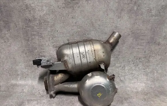 Audi A4 S4 B9 8W Rear muffler/silencer tail pipe 4G0253612T