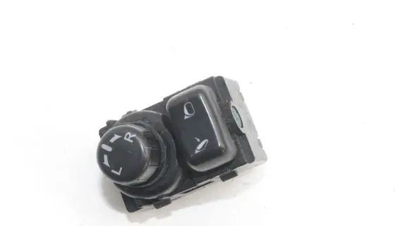 Nissan 350Z Wing mirror switch