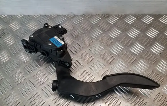 Audi A4 S4 B6 8E 8H Accelerator throttle pedal 8E1723523B