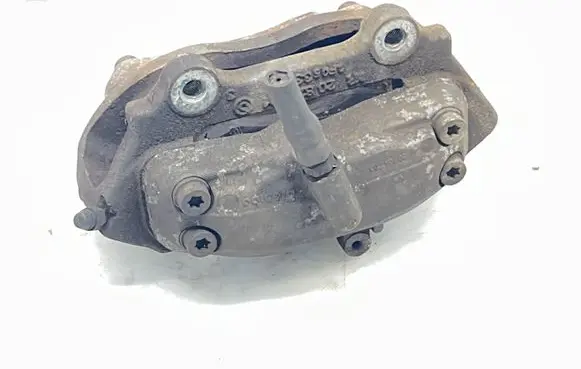 Mercedes-Benz E W211 Front brake caliper 20825101
