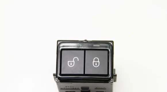 Jaguar XE Central locking switch button CX7314017EC