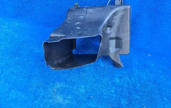 BMW 7 F01 F02 F03 F04 Intercooler air guide/duct channel 7184157