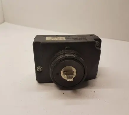 Audi A8 S8 D3 4E Ignition lock 3D0905865C