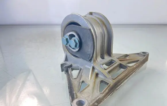 Porsche Boxster 987 Engine mounting bracket 98737512301