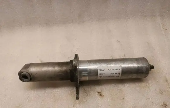 Audi A8 S8 D2 4D Rear bumper shock impact absorber/damper 4D0807357A 02300153