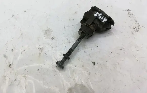 Toyota Corolla Verso E121 Front door lock (next to the handle) NOCODE