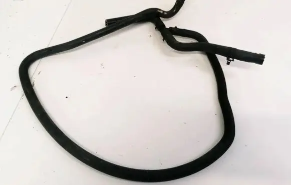 Ford Mondeo Mk III Engine coolant pipe/hose