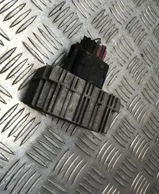 Opel Zafira A Glow plug pre-heat relay 55353011 51299014B