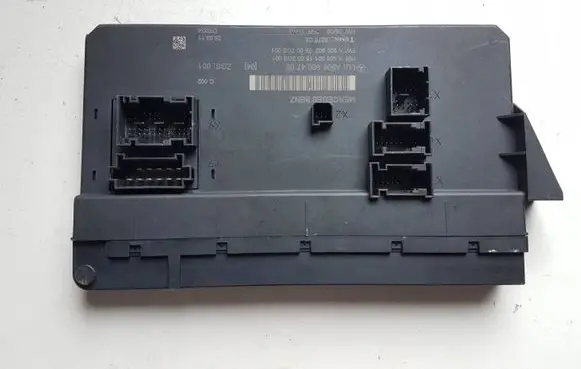 Mercedes-Benz Sprinter W906 SAM control unit A9069004700 A9069011500 A9069027500