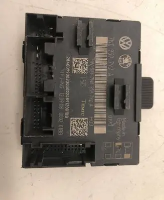 Skoda Superb B6 (3T) Door control unit/module 7N0959792A