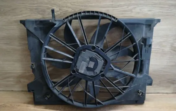 Mercedes-Benz E W211 Electric radiator cooling fan A2115000693 A2115050155 1137328108