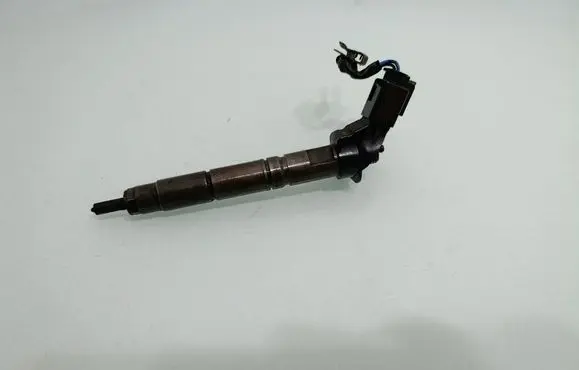 Fuel injector