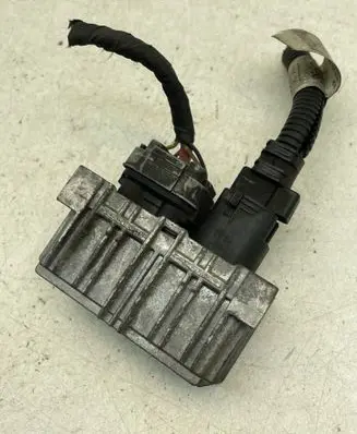 Chevrolet Captiva Glow plug pre-heat relay 0522122601 08688796