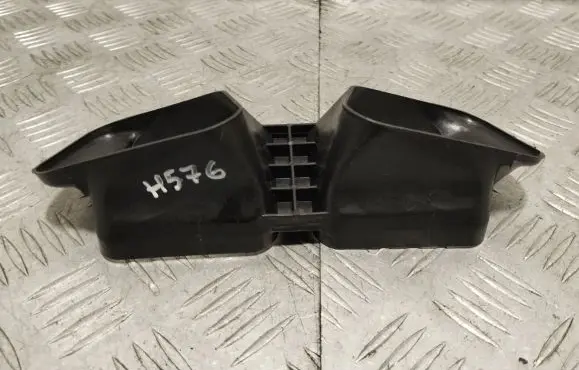 Maserati GranTurismo Air intake duct part 068487000