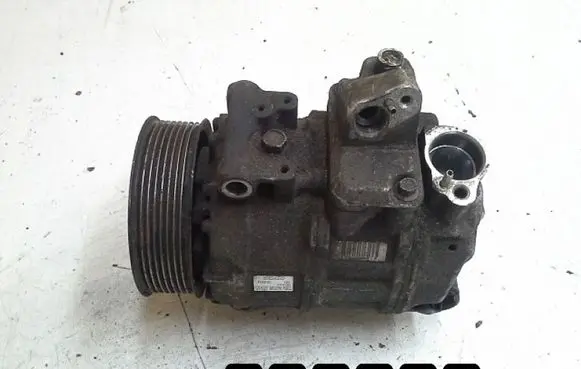 Land Rover Discovery 3 - LR3 Air conditioning (A/C) compressor (pump) 4471808381
