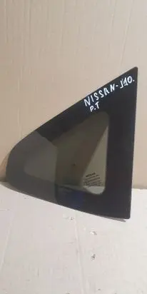 Nissan Qashqai Rear side window 
